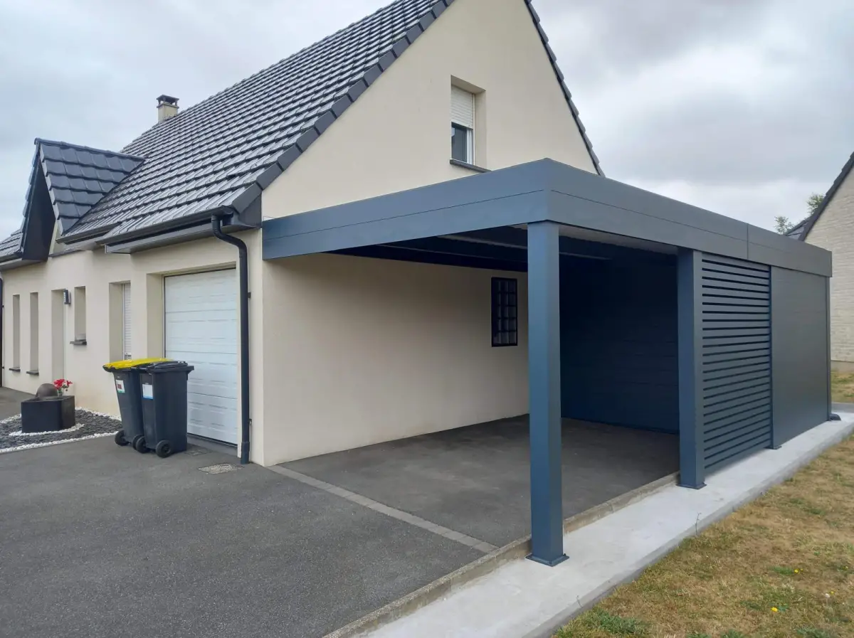 Protégez vos véhicules avec nos carports en aluminium | Fabrication & Installation sur mesure