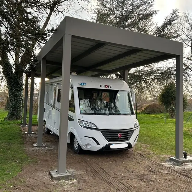 Protégez vos véhicules avec nos carports en aluminium | Fabrication & Installation sur mesure